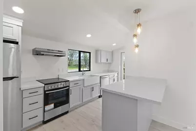 127 Pleasant Avenue, Santa Rosa, CA 95403 - Photo 54