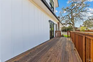 127 Pleasant Ave, Santa Rosa, CA 95403 - Photo 40