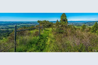 6048 Hyland Way, Penngrove, CA 94951 - Photo 30