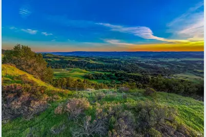 6048 Hyland Way, Penngrove, CA 94951 - Photo 66