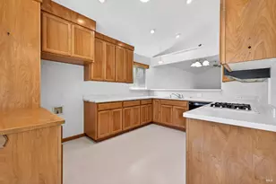 2429 Lemur St, Santa Rosa, CA 95401 - Photo 12