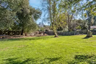530 Bel Arbres Dr, Redwood Valley, CA 95470 - Photo 2