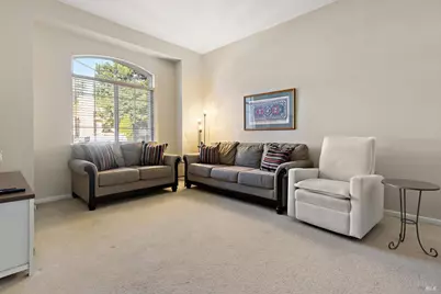 237 Sungate Court, Vacaville, CA 95688 - Photo 6