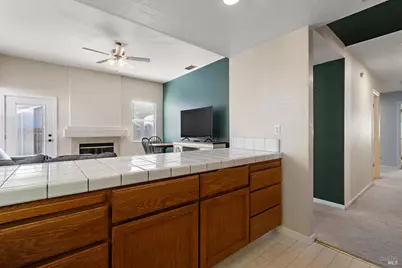 237 Sungate Court, Vacaville, CA 95688 - Photo 14