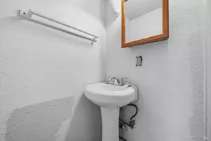 19 Wharf Dr, Pittsburg, CA 94565 - Photo 28