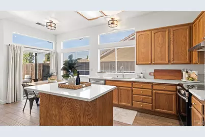 4782 Stonewood Drive, Fairfield, CA 94534 - Photo 10