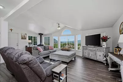 10052 Monte Cristo Drive, Kelseyville, CA 95451 - Photo 14