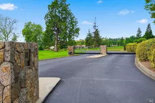 13 Fairways Dr, Napa, CA 94558 - Photo 36