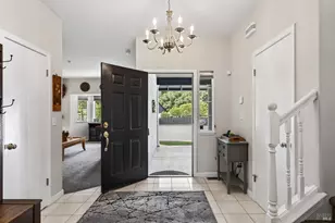 586 Hillside Dr, Cloverdale, CA 95425 - Photo 2