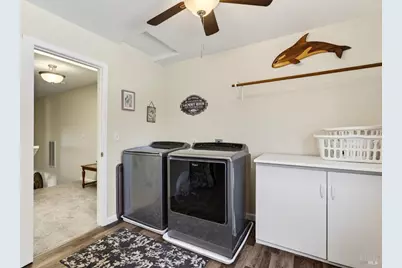 586 Hillside Drive, Cloverdale, CA 95425 - Photo 18