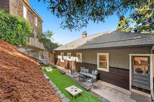 219 Nevada Ave, Point Richmond, CA 94801 - Photo 34