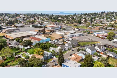 215 Hampshire Street, Vallejo, CA 94590 - Photo 32