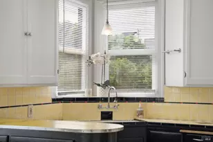 215 Hampshire St, Vallejo, CA 94590 - Photo 18