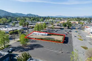 735 S State St, Ukiah, CA 95482 - Photo 14