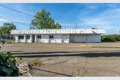 735 S State Street, Ukiah, CA 95482 - Photo 2