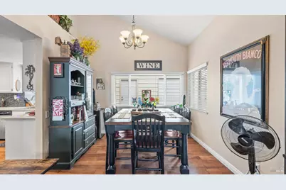 606 Sunnyvale Place, Vacaville, CA 95687 - Photo 14