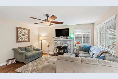 606 Sunnyvale Place, Vacaville, CA 95687 - Photo 22