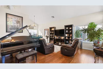 606 Sunnyvale Place, Vacaville, CA 95687 - Photo 10