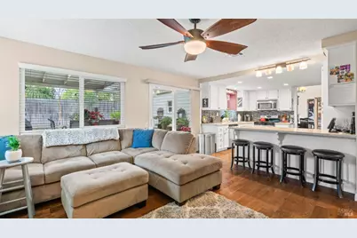 606 Sunnyvale Place, Vacaville, CA 95687 - Photo 24