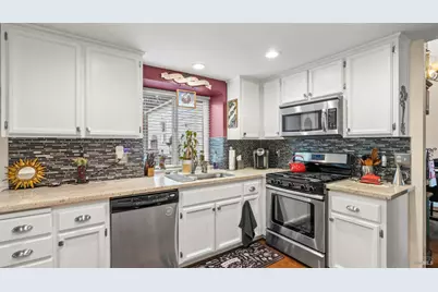 606 Sunnyvale Place, Vacaville, CA 95687 - Photo 18