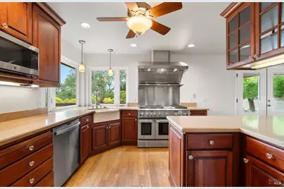 6 Blackwood Court, Napa, CA 94558 - Photo 2