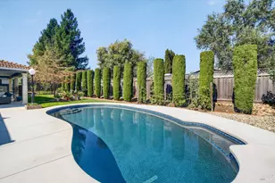 3406 Deerfield Ct, Napa, CA 94558 - Photo 2