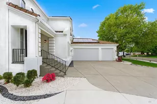 5226 Pavilion Ct, Fairfield, CA 94534 - Photo 2