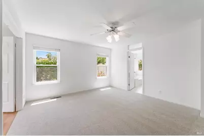 9151 Piccadilly Circle, Windsor, CA 95492 - Photo 16