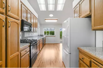 9151 Piccadilly Circle, Windsor, CA 95492 - Photo 8