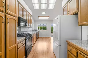 9151 Piccadilly Cir, Windsor, CA 95492 - Photo 8