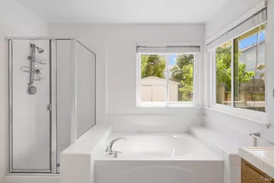 9151 Piccadilly Circle, Windsor, CA 95492 - Photo 18