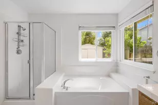 9151 Piccadilly Cir, Windsor, CA 95492 - Photo 18