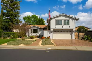 287 N Alamo Dr, Vacaville, CA 95688 - Photo 2