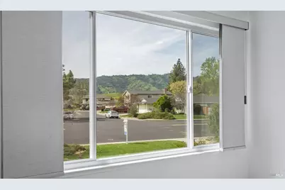 287 N Alamo Drive, Vacaville, CA 95688 - Photo 12