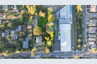 25 W Grant Street, Healdsburg, CA 95448 - Photo 54