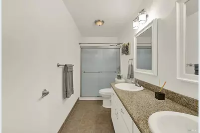 548 Arcadia Drive, Vacaville, CA 95687 - Photo 2