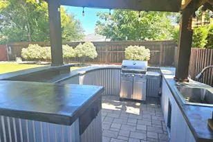 354 Wikiup Dr, Santa Rosa, CA 95403 - Photo 18