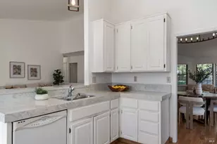 8 Starling Dr, Petaluma, CA 94954 - Photo 14