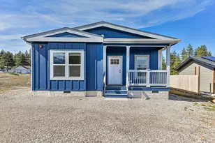 1522 Wakefield Ave, Weed, CA 96094 - Photo 2