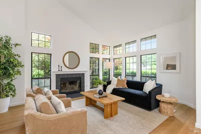 493 Fieldstone Drive, Novato, CA 94945 - Photo 2