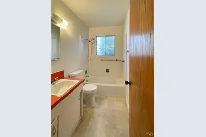 1690 Beaver Street, Santa Rosa, CA 95404 - Photo 28
