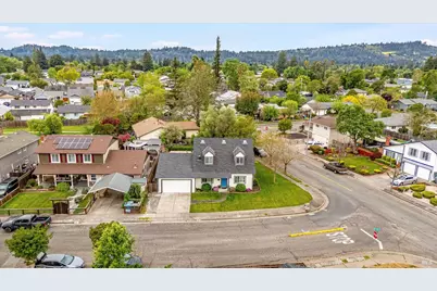 525 Oak Lake Avenue, Santa Rosa, CA 95409 - Photo 78