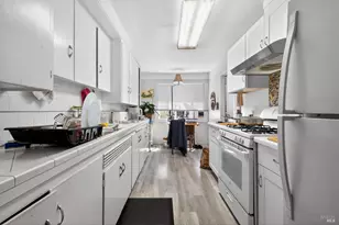 1204 14th St, Santa Rosa, CA 95404 - Photo 8