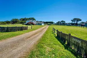 45603 S Caspar Dr, Mendocino, CA 95460 - Photo 2