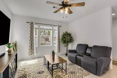 543 Vega Way, Vacaville, CA 95687 - Photo 10