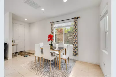 543 Vega Way, Vacaville, CA 95687 - Photo 8