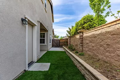 543 Vega Way, Vacaville, CA 95687 - Photo 38
