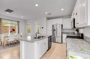 543 Vega Way, Vacaville, CA 95687 - Photo 6