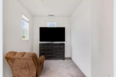 543 Vega Way, Vacaville, CA 95687 - Photo 18