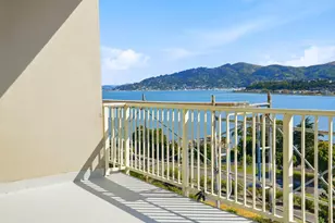 14 Janet Way, Tiburon, CA 94920 - Photo 2